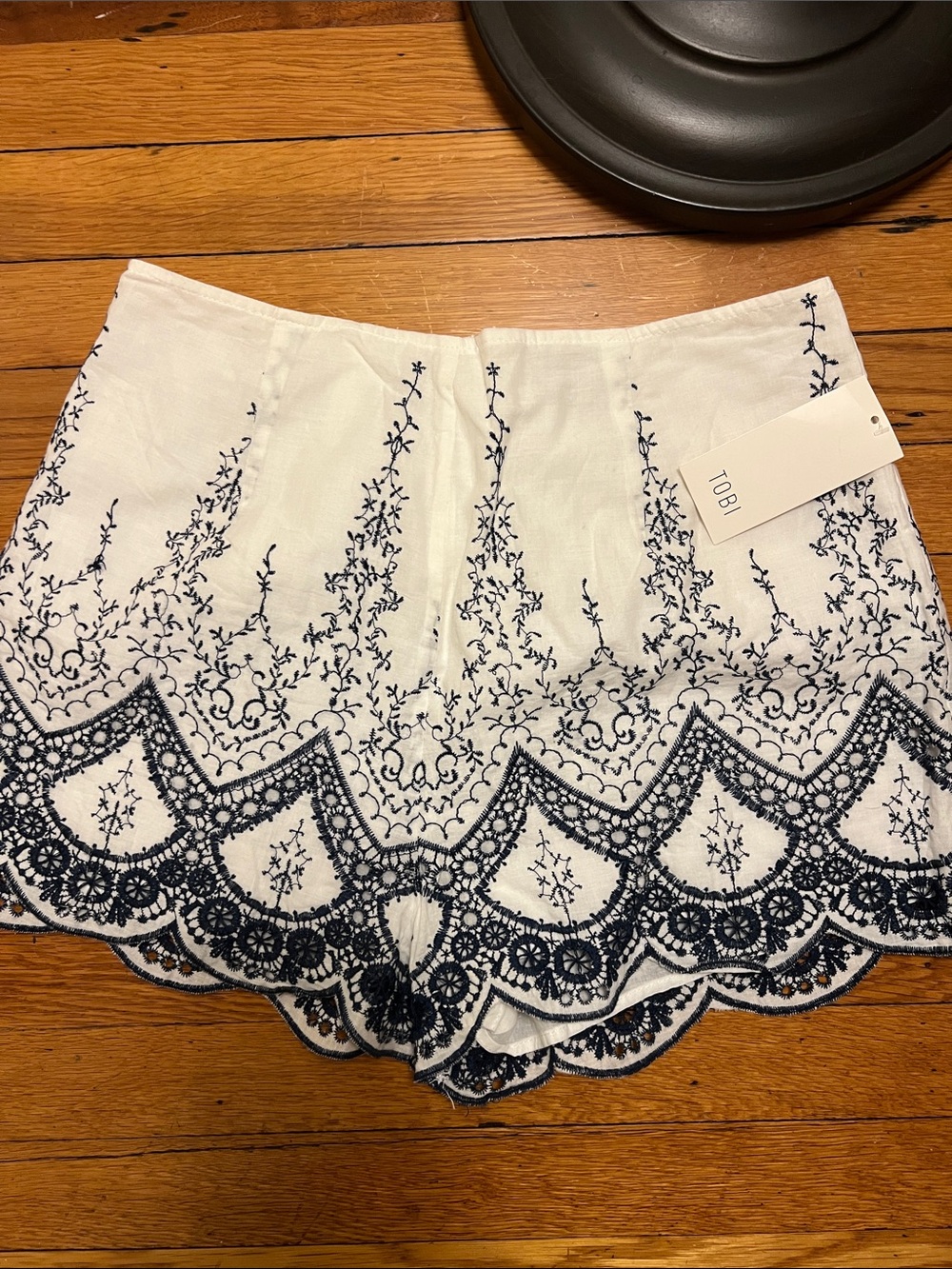 Tobi White Shorts with Navy Floral Embroidery
